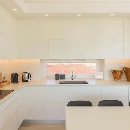 Panitria With Infinity Pool Apartament